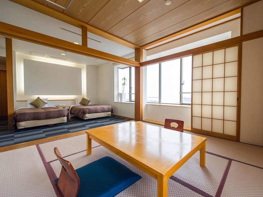 Hotel Livemax Atami Bagian luar foto