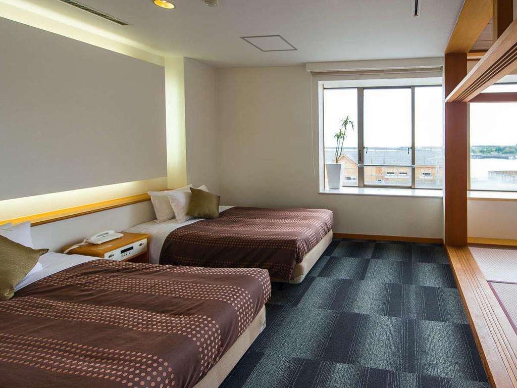 Hotel Livemax Atami Bagian luar foto