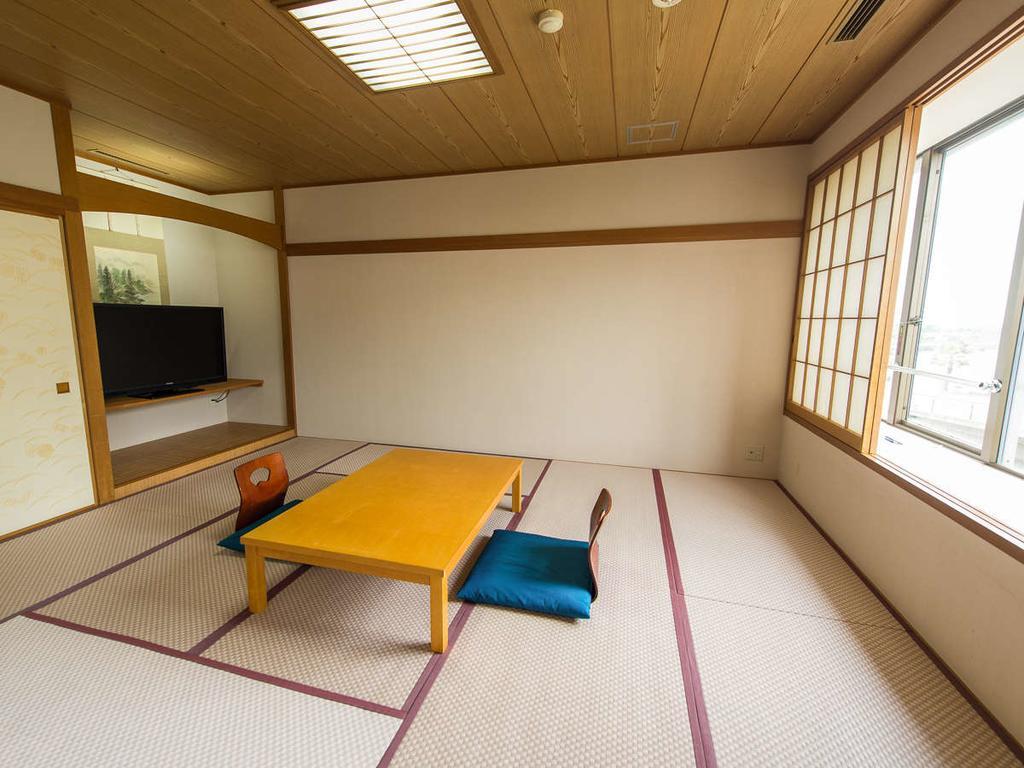 Hotel Livemax Atami Bagian luar foto